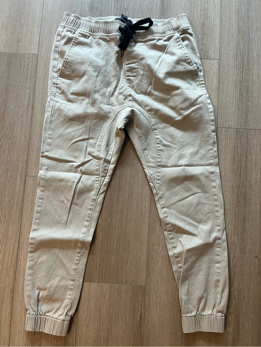 Forever 21 Men's Jogger Pants in Light Beige - Classic Drawstring Waist